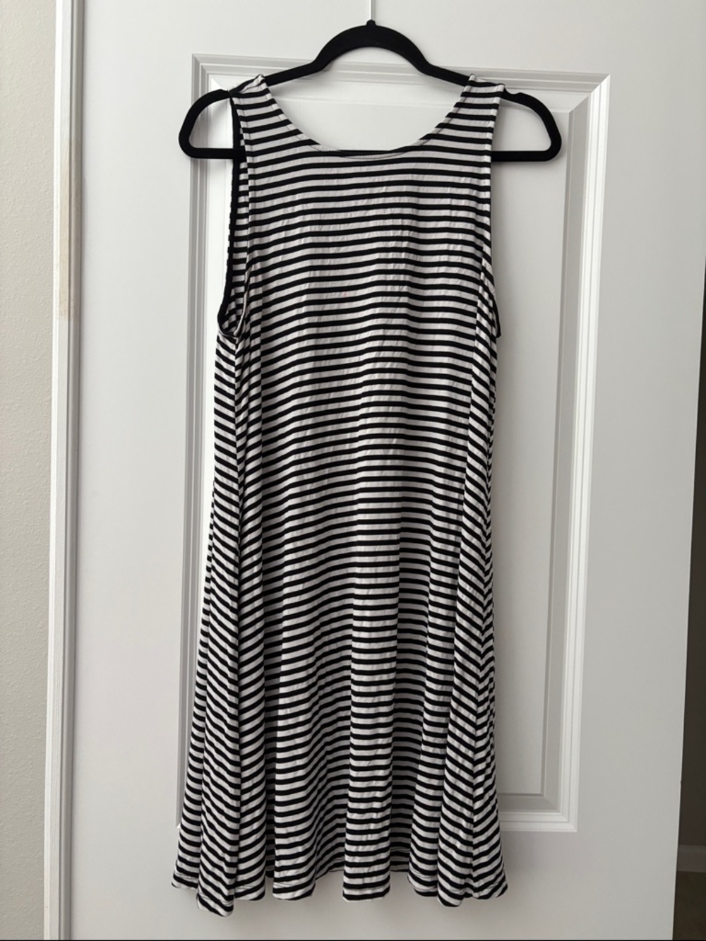 Old Navy Black & White Striped Sleeveless Swing Dress size XL
